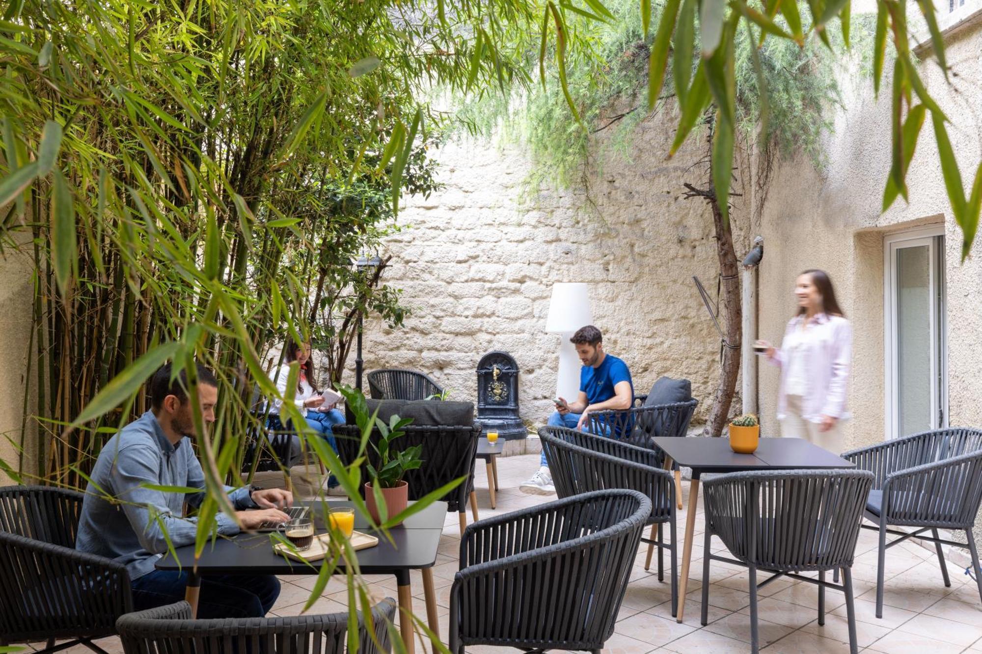 Korner Montmartre Hotel Париж Екстериор снимка