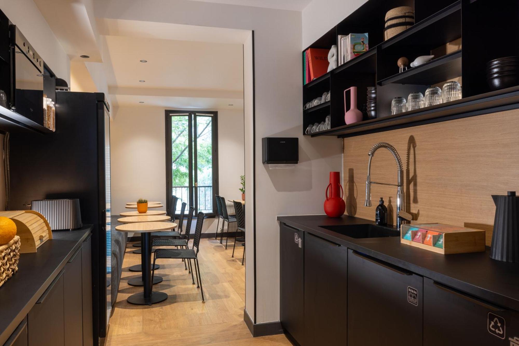 Korner Montmartre Hotel Париж Екстериор снимка