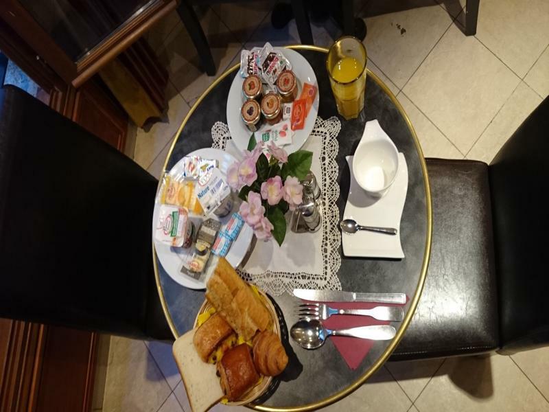 Korner Montmartre Hotel Париж Екстериор снимка
